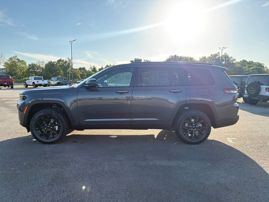 2026 Jeep Grand Cherokee GRAND CHEROKEE L LAREDO ALTITUDE 4X4