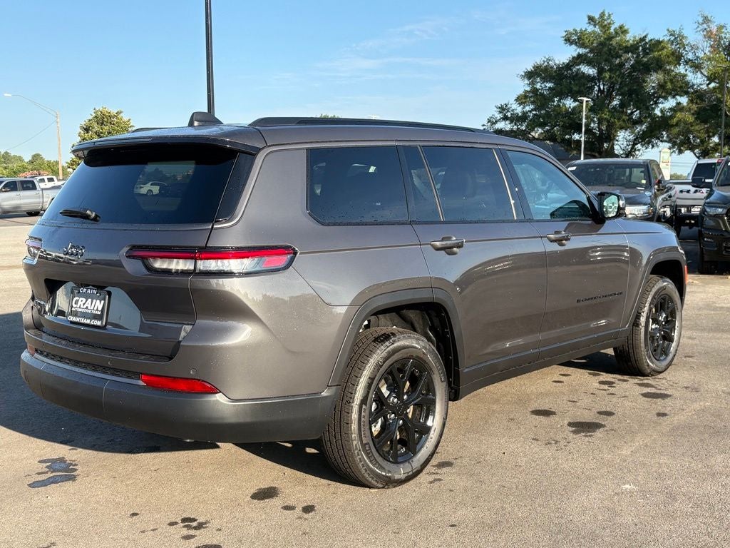 2026 Jeep Grand Cherokee GRAND CHEROKEE L LAREDO ALTITUDE 4X4