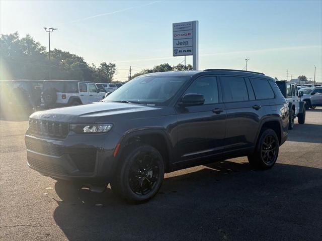 2026 Jeep Grand Cherokee GRAND CHEROKEE L LAREDO ALTITUDE 4X4