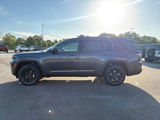 2026 Jeep Grand Cherokee GRAND CHEROKEE L LAREDO ALTITUDE 4X4