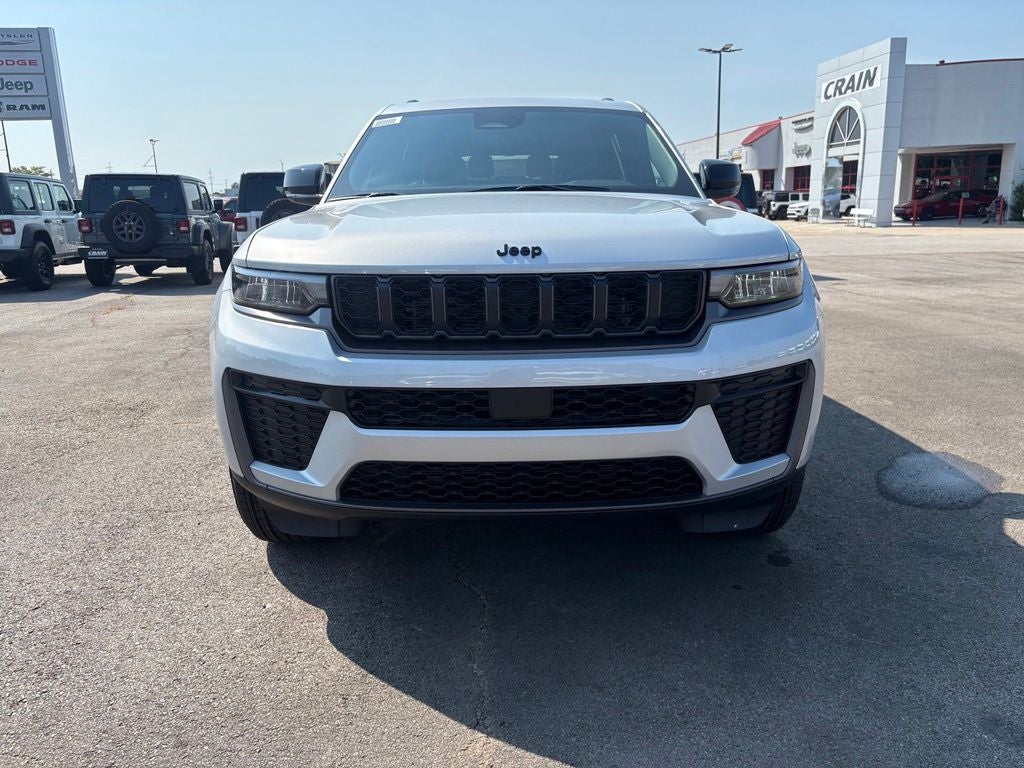 2026 Jeep Grand Cherokee GRAND CHEROKEE L LAREDO ALTITUDE 4X4