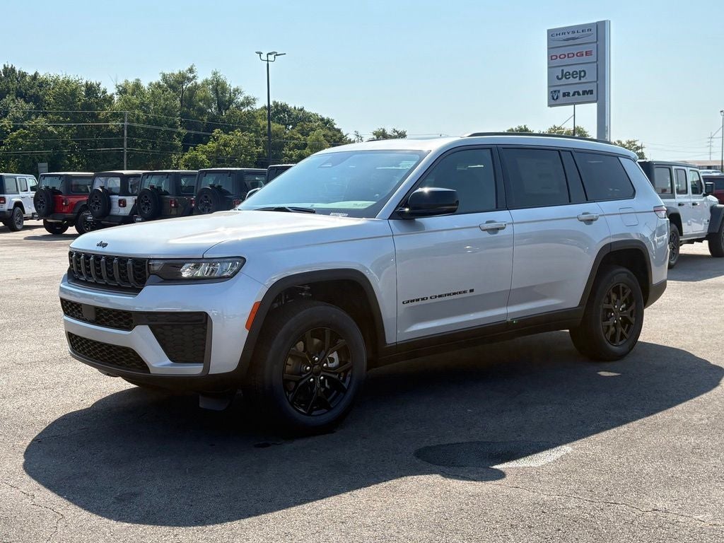 2026 Jeep Grand Cherokee GRAND CHEROKEE L LAREDO ALTITUDE 4X4