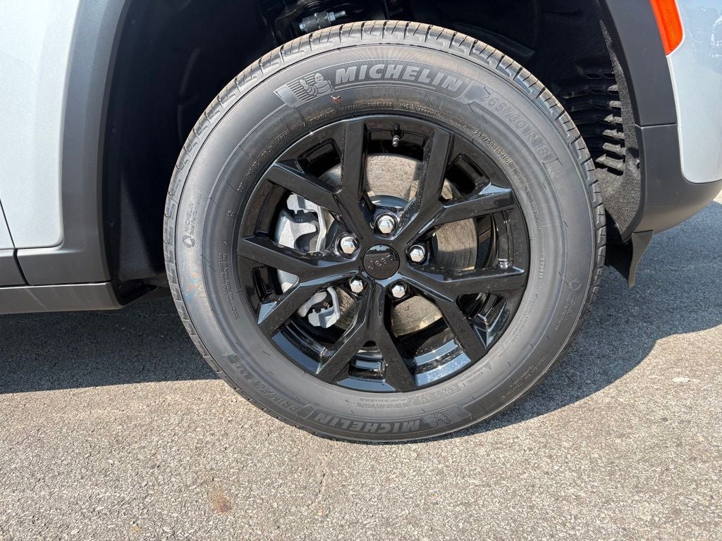 2026 Jeep Grand Cherokee GRAND CHEROKEE L LAREDO ALTITUDE 4X4