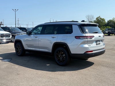 2026 Jeep Grand Cherokee GRAND CHEROKEE L LAREDO ALTITUDE 4X4