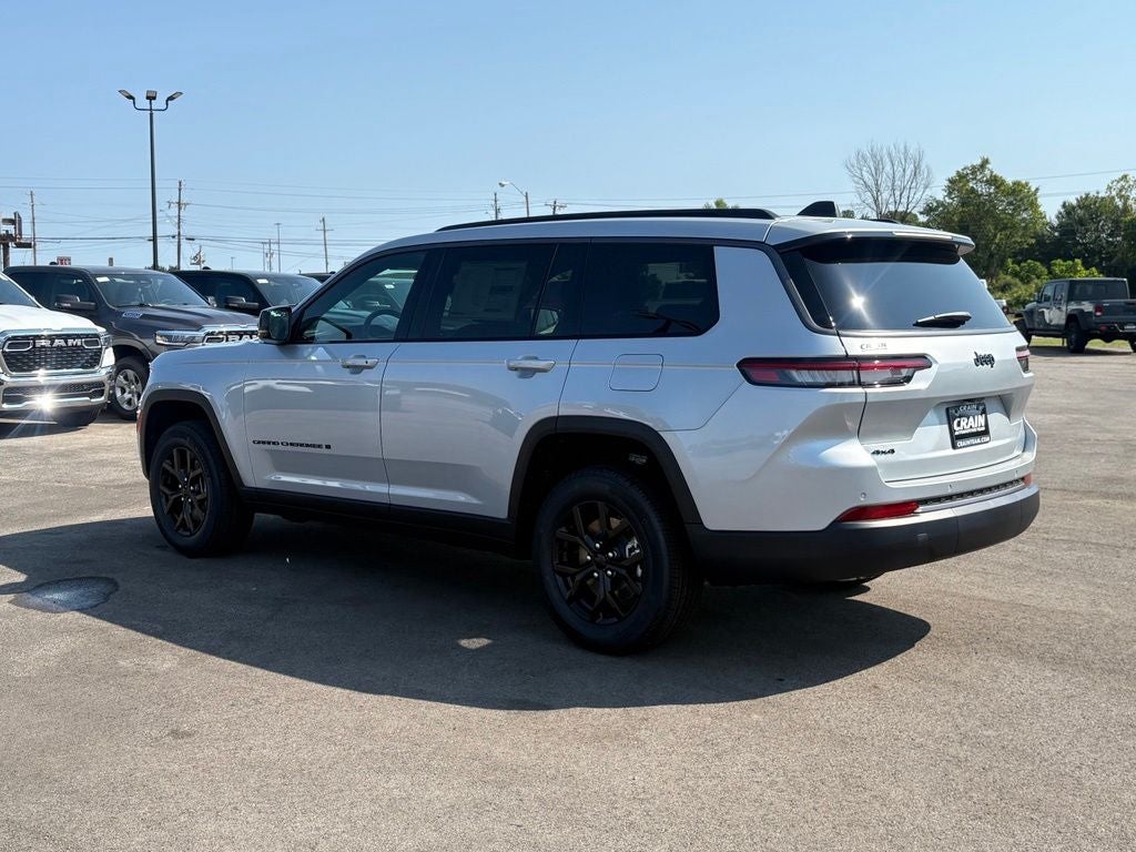 2026 Jeep Grand Cherokee GRAND CHEROKEE L LAREDO ALTITUDE 4X4
