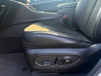 2026 Jeep Grand Cherokee GRAND CHEROKEE L LAREDO ALTITUDE 4X4