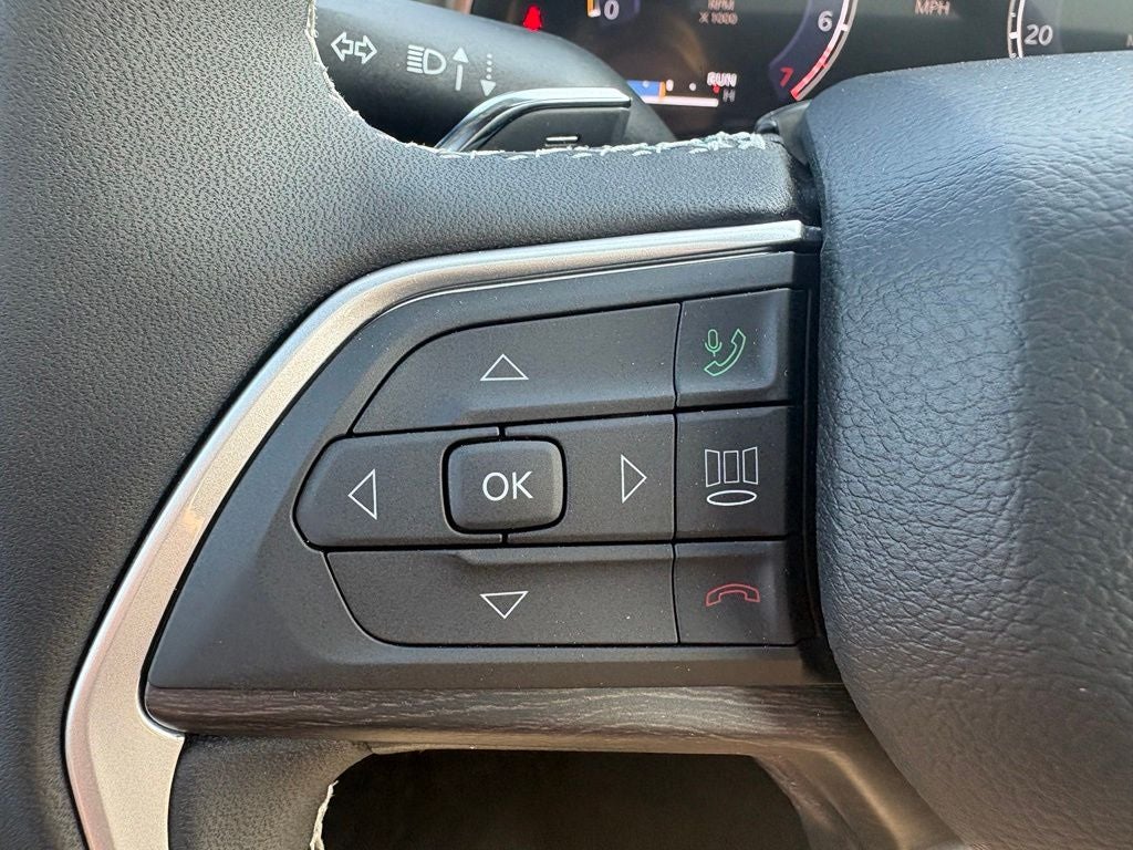2026 Jeep Grand Cherokee GRAND CHEROKEE L LAREDO ALTITUDE 4X4