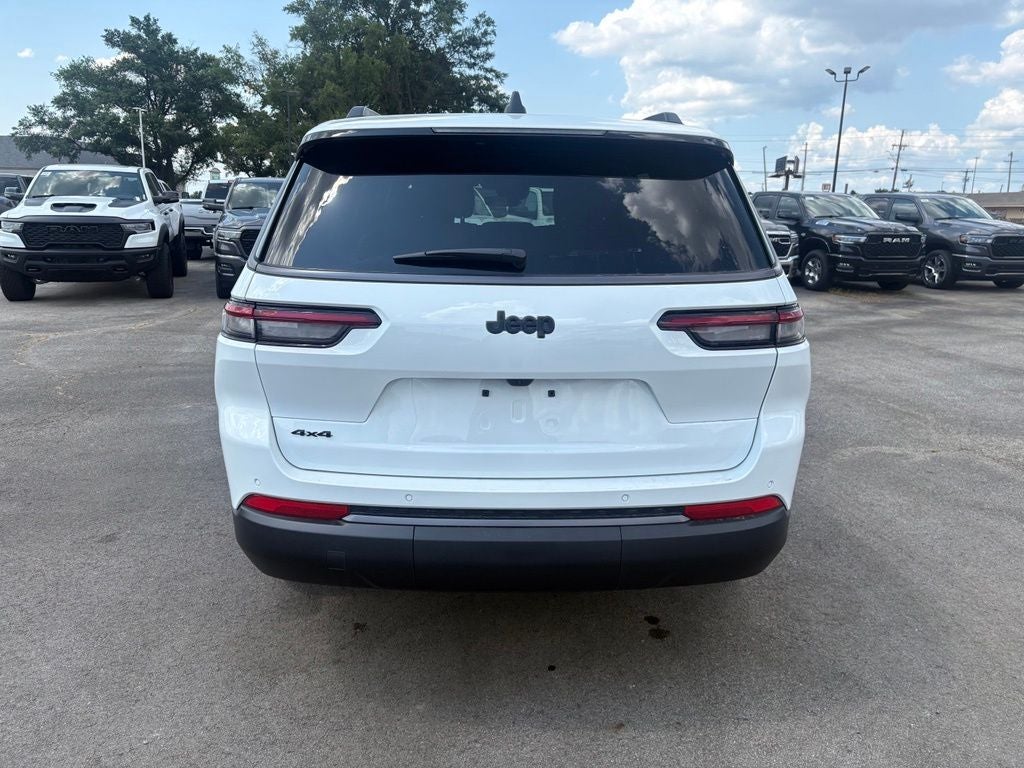 2026 Jeep Grand Cherokee GRAND CHEROKEE L LAREDO ALTITUDE 4X4