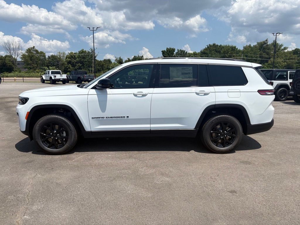2026 Jeep Grand Cherokee GRAND CHEROKEE L LAREDO ALTITUDE 4X4