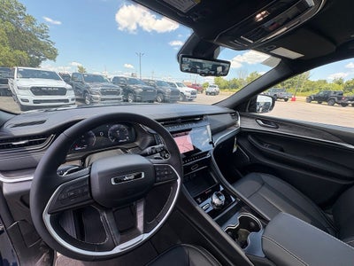 2026 Jeep Grand Cherokee GRAND CHEROKEE L LIMITED RESERVE 4X4