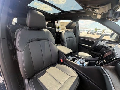 2026 Jeep Grand Cherokee GRAND CHEROKEE L LIMITED RESERVE 4X4