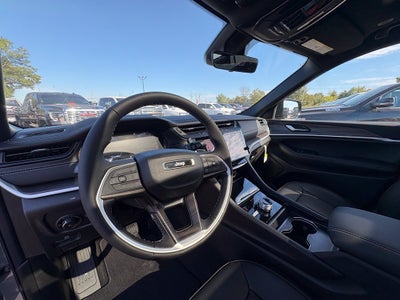 2027 Jeep Grand Cherokee GRAND CHEROKEE L LIMITED 4X4