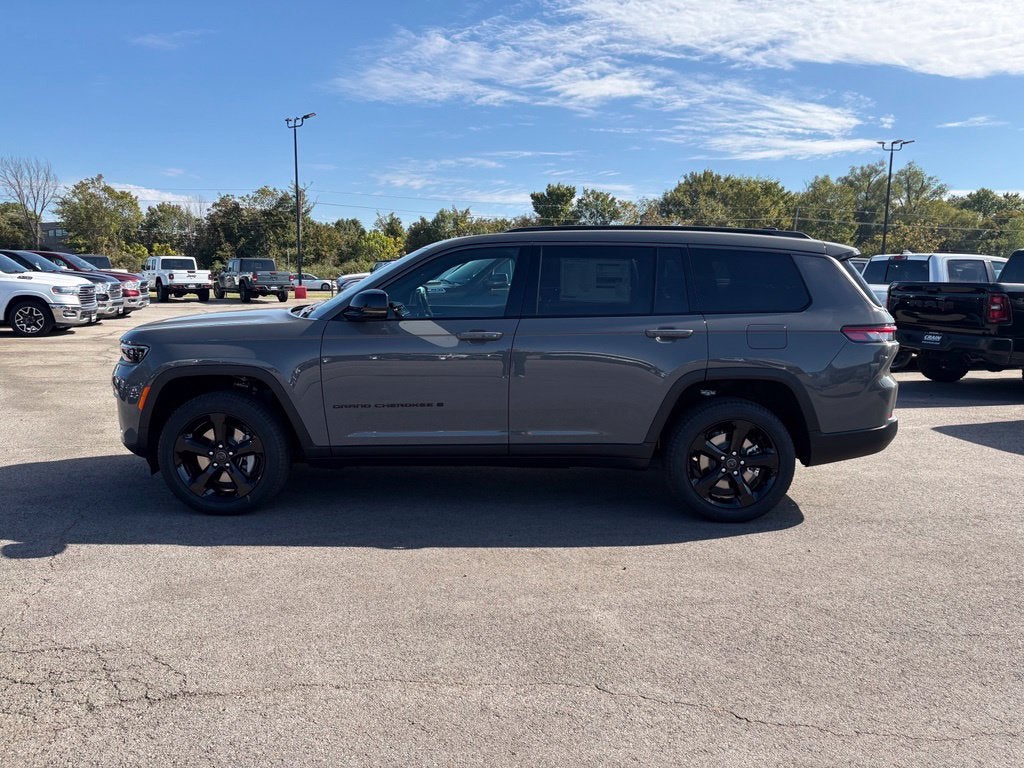 2027 Jeep Grand Cherokee GRAND CHEROKEE L LIMITED 4X4