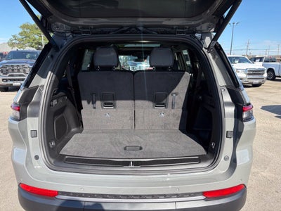2027 Jeep Grand Cherokee GRAND CHEROKEE L LIMITED 4X4