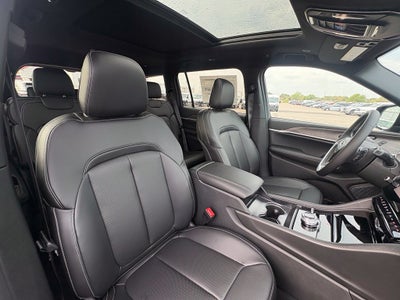 2027 Jeep Grand Cherokee GRAND CHEROKEE L LIMITED 4X4