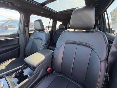 2027 Jeep Grand Cherokee GRAND CHEROKEE L LIMITED RESERVE 4X4