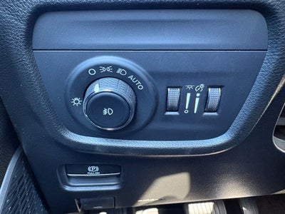 2027 Jeep Grand Cherokee GRAND CHEROKEE L LIMITED RESERVE 4X4