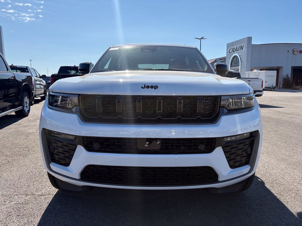 2027 Jeep Grand Cherokee GRAND CHEROKEE L LIMITED RESERVE 4X4