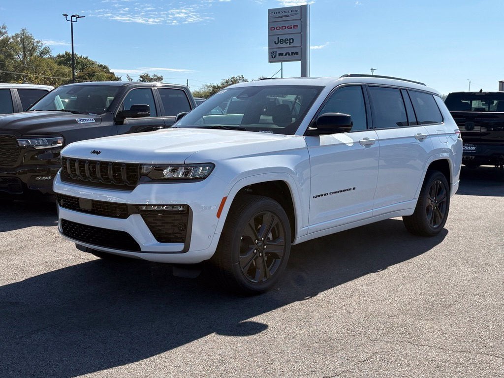 2027 Jeep Grand Cherokee GRAND CHEROKEE L LIMITED RESERVE 4X4