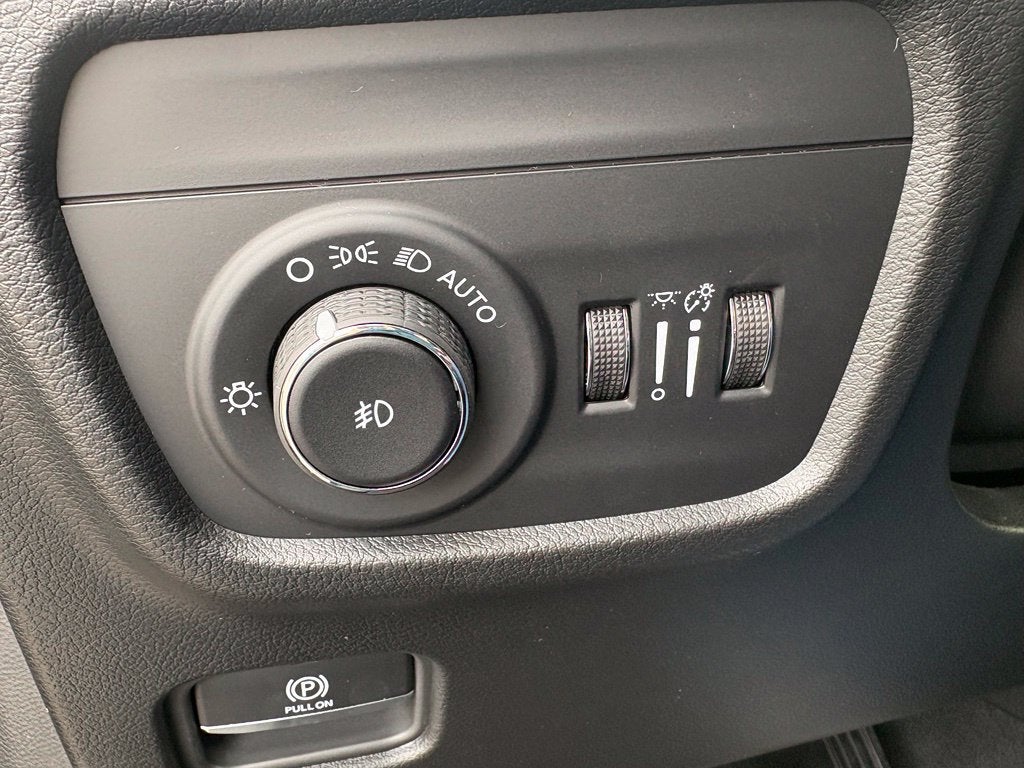 2027 Jeep Grand Cherokee GRAND CHEROKEE L LIMITED 4X4
