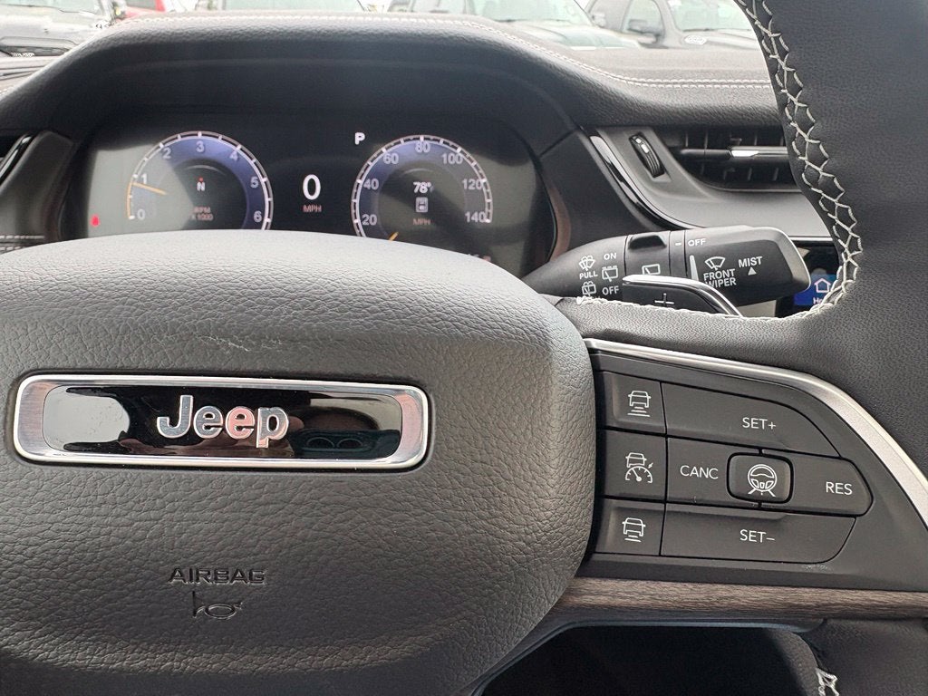 2027 Jeep Grand Cherokee GRAND CHEROKEE L LIMITED 4X4