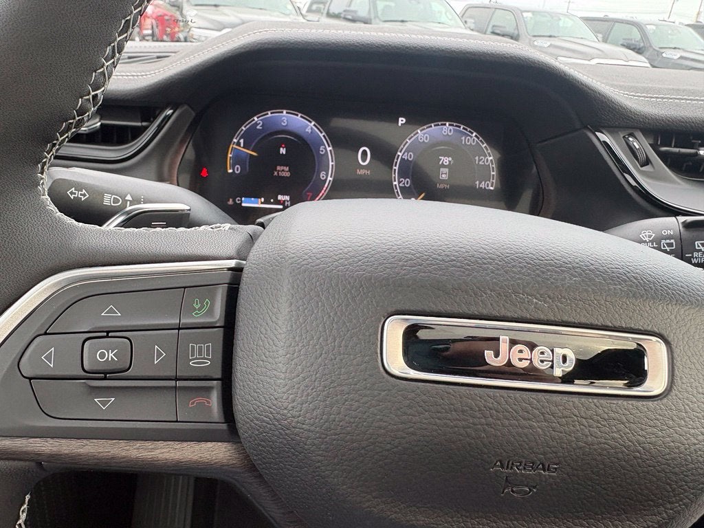 2027 Jeep Grand Cherokee GRAND CHEROKEE L LIMITED 4X4