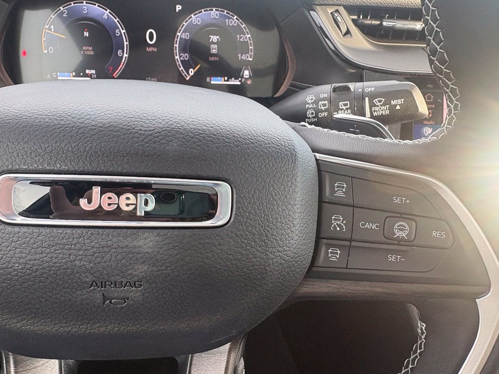 2027 Jeep Grand Cherokee GRAND CHEROKEE L LIMITED 4X4