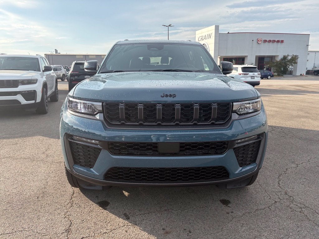 2027 Jeep Grand Cherokee GRAND CHEROKEE L LIMITED 4X4