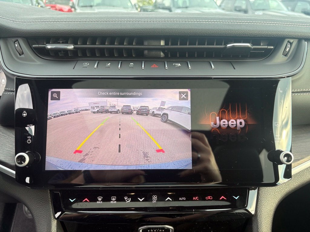 2027 Jeep Grand Cherokee GRAND CHEROKEE L LIMITED 4X4