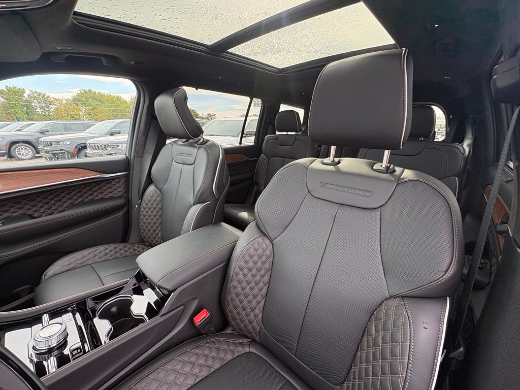 2027 Jeep Grand Cherokee GRAND CHEROKEE L SUMMIT 4X4