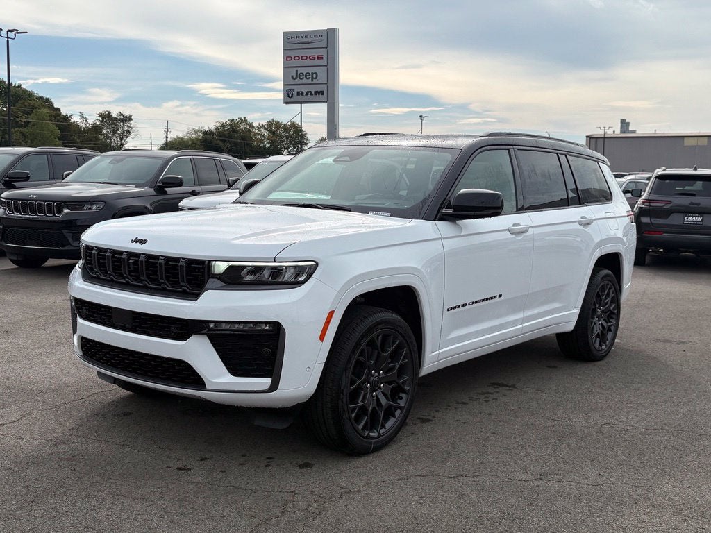 2027 Jeep Grand Cherokee GRAND CHEROKEE L SUMMIT 4X4