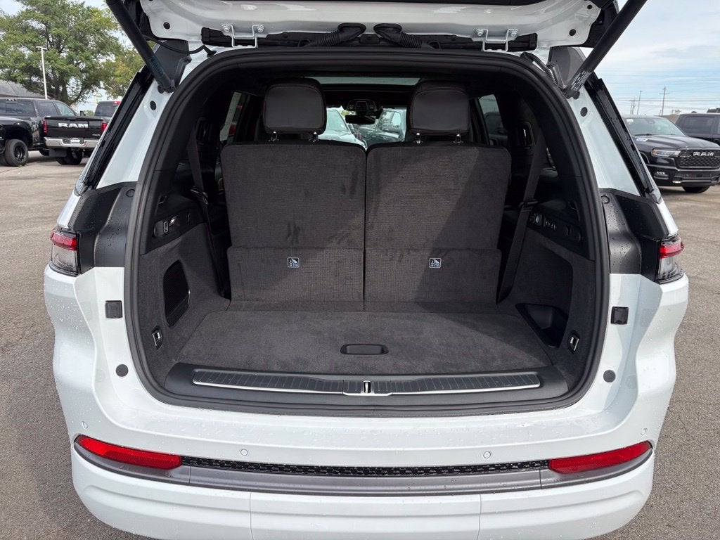 2027 Jeep Grand Cherokee GRAND CHEROKEE L SUMMIT 4X4