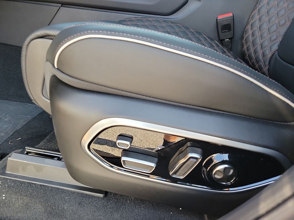 2026 Jeep Grand Cherokee GRAND CHEROKEE L SUMMIT 4X4