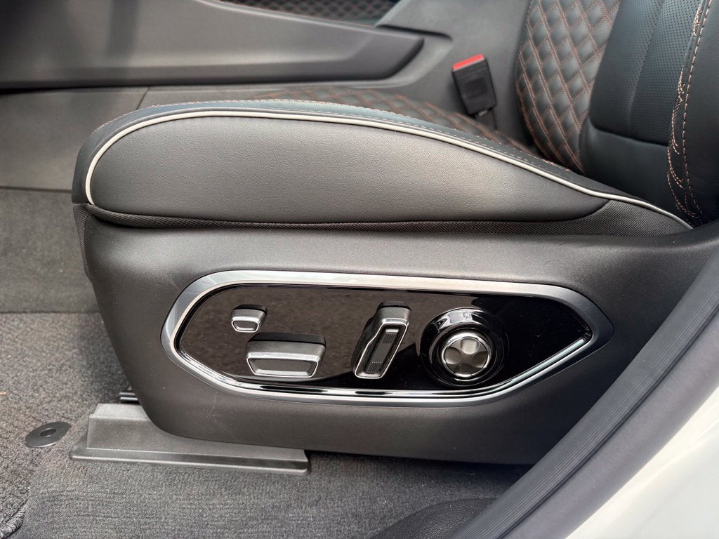 2027 Jeep Grand Cherokee GRAND CHEROKEE L SUMMIT 4X4