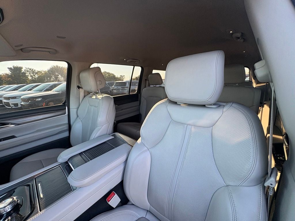 2023 Jeep Wagoneer Series II 4x4