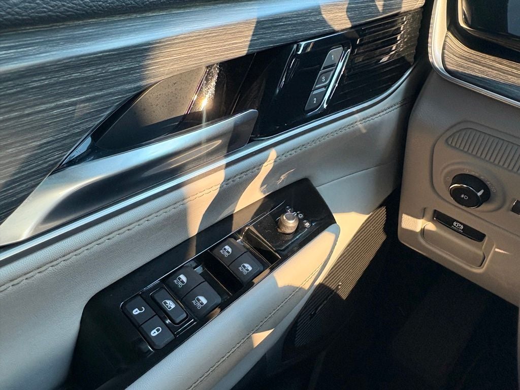 2023 Jeep Wagoneer Series II 4x4