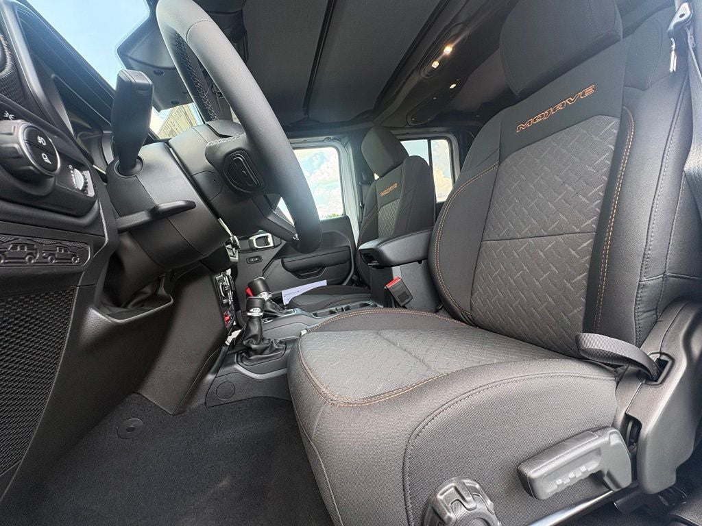 2026 Jeep Gladiator GLADIATOR MOJAVE 4X4