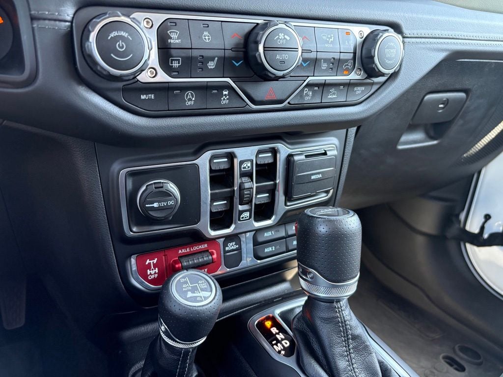 2025 Jeep Gladiator Mojave X
