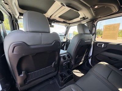 2025 Jeep Gladiator Mojave X