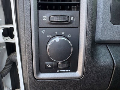 2019 RAM 1500 Classic Tradesman Quad Cab 4x2 6'4' Box