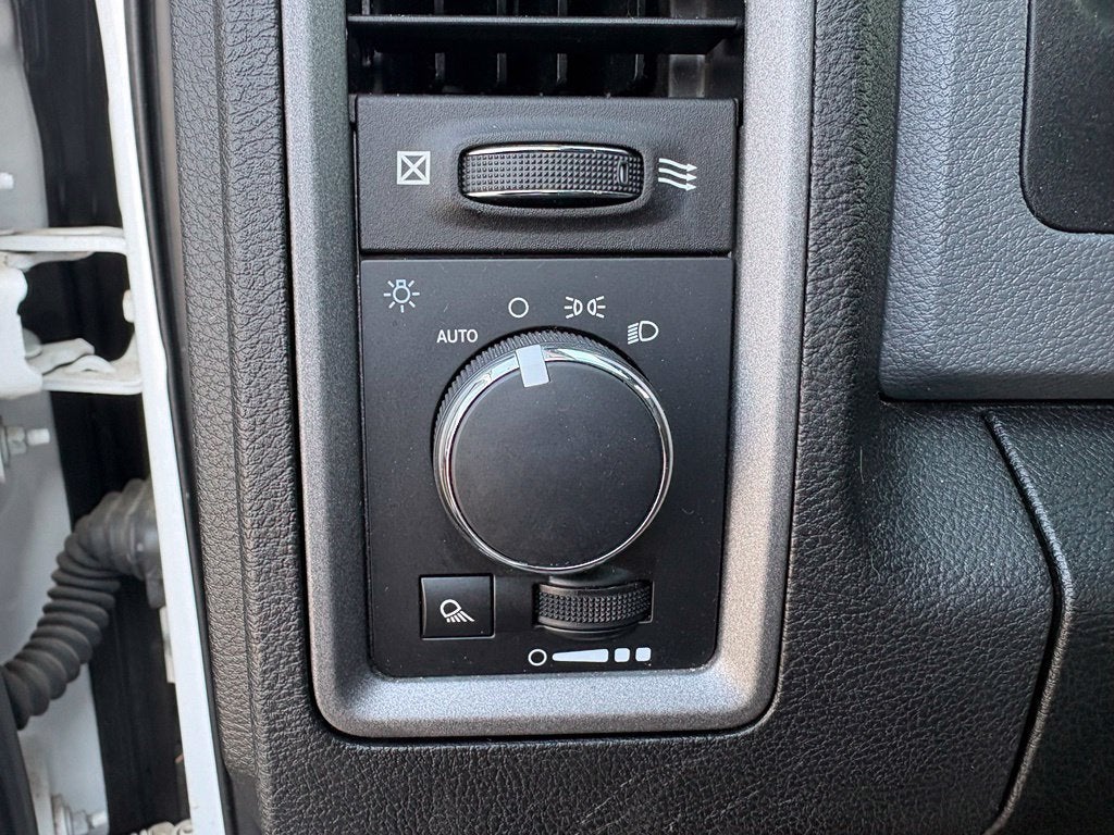 2019 RAM 1500 Classic Tradesman Quad Cab 4x2 6'4' Box