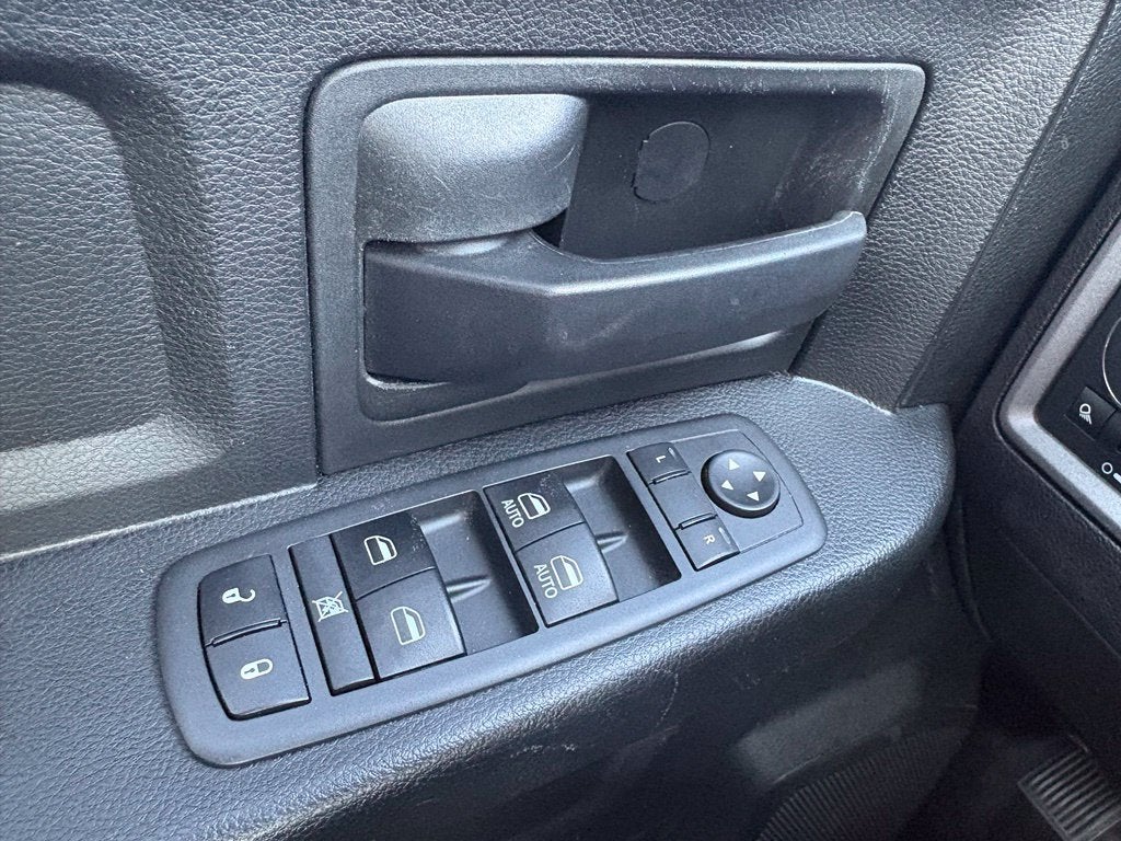 2019 RAM 1500 Classic Tradesman Quad Cab 4x2 6'4' Box