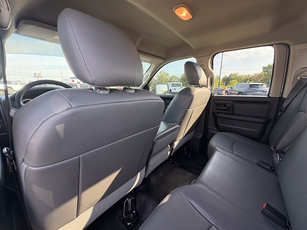 2019 RAM 1500 Classic Tradesman Quad Cab 4x2 6'4' Box