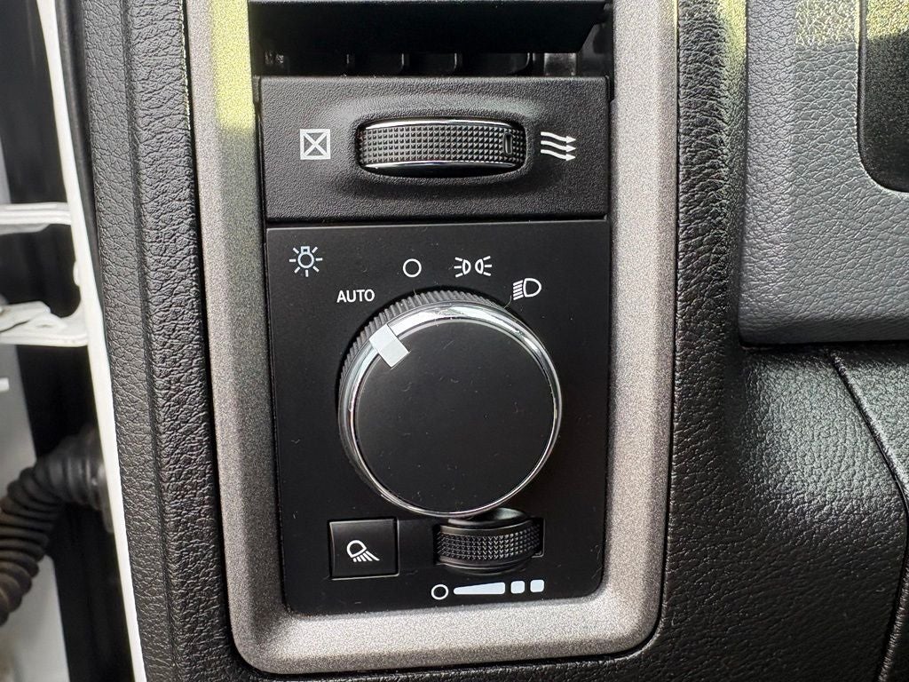 2020 RAM 1500 Classic Tradesman Quad Cab 4x2 6'4' Box