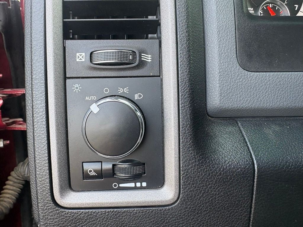 2018 RAM 1500 Tradesman Quad Cab 4x4 6'4' Box