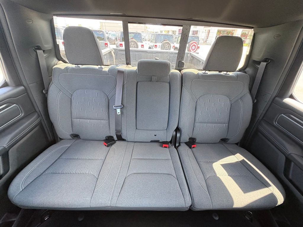2024 RAM 1500 Big Horn Crew Cab 4x4 5'7' Box