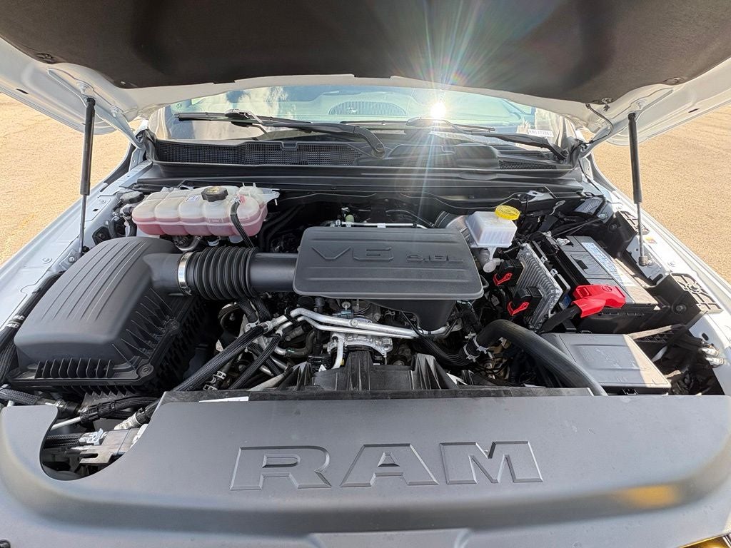 2024 RAM 1500 Big Horn Crew Cab 4x4 5'7' Box