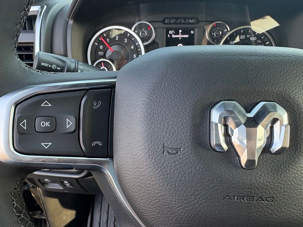2026 RAM 1500 RAM 1500 BIG HORN CREW CAB 4X4 5'7' BOX