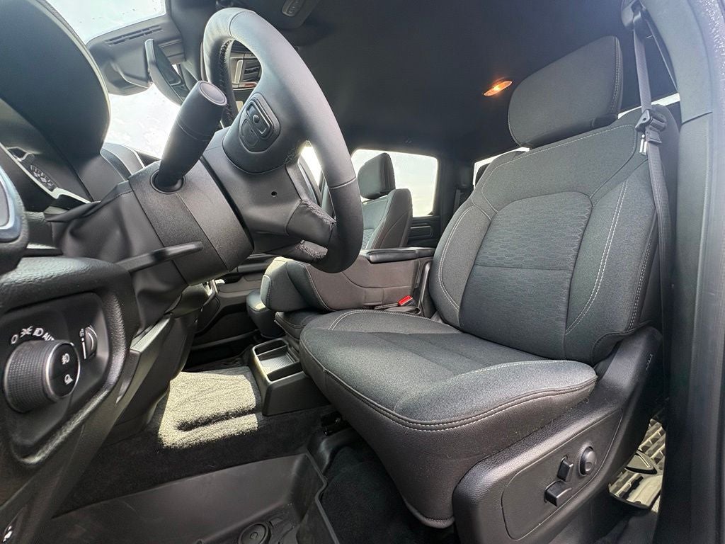 2025 RAM 1500 Big Horn Crew Cab 4x4 5'7' Box