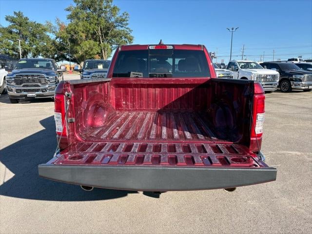 2020 RAM 1500 Big Horn Crew Cab 4x4 5'7' Box